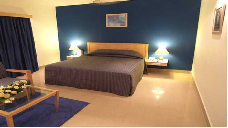 Ramada Egmore Hotel 5*