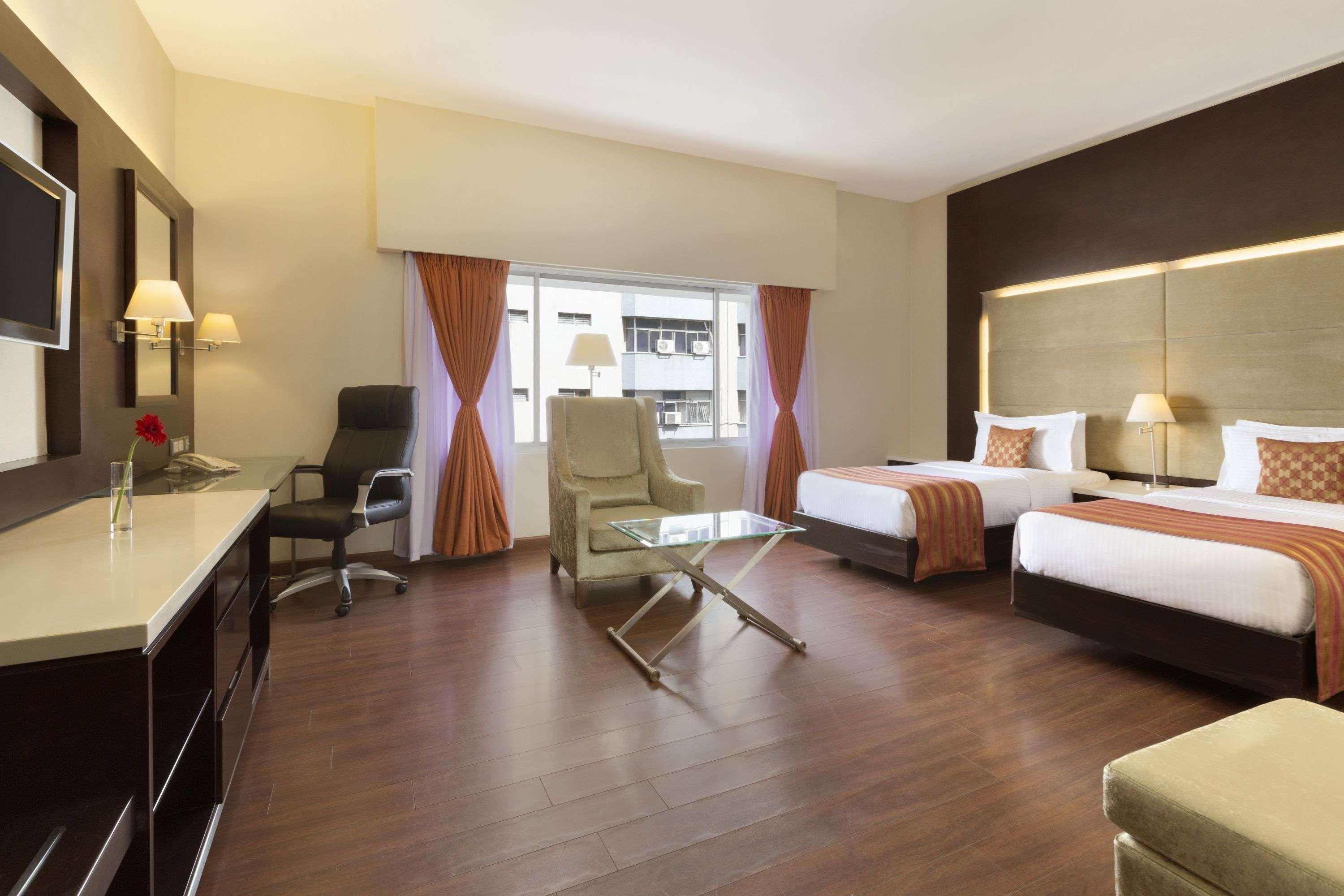 Ramada Egmore Hotel 5*
